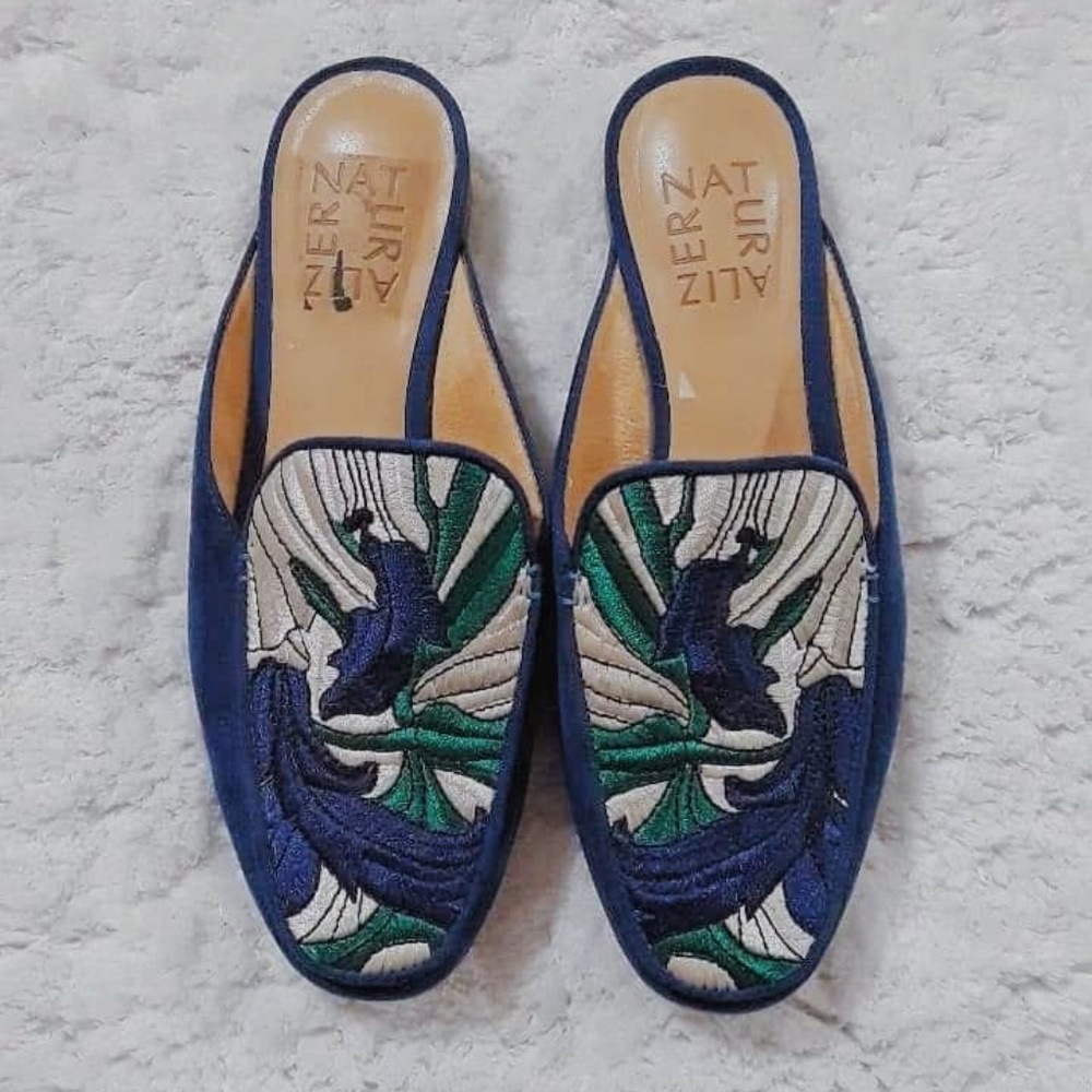 Naturalizer Small Heel Blue Slip On Mules Size 4